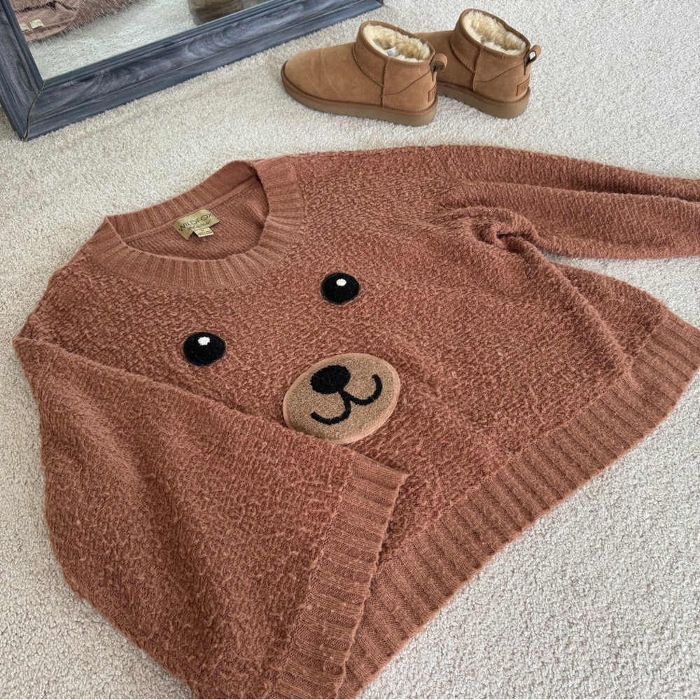 Wildfox Couture Teddy Girl Chunky Oversize Bear Sweater (Size Medium)
